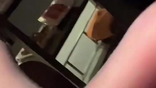 看什么看，好好吃饭