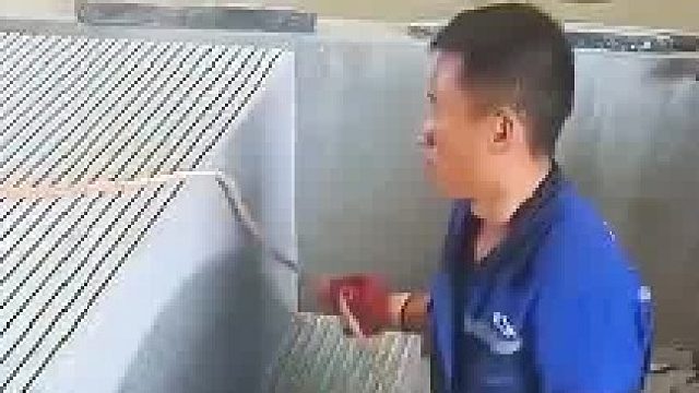 花岗岩石材板分片过程