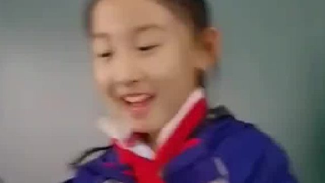 老师：我反应了好一会儿…