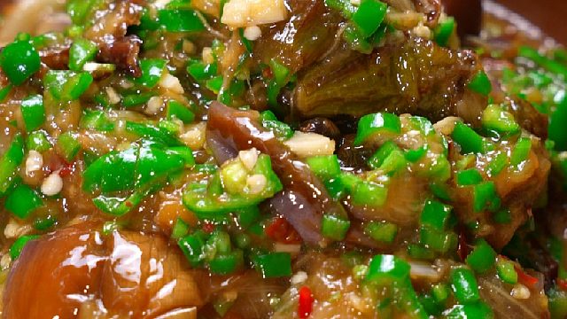 茄子这样做不油不腻，软软糯糯下饭又好吃。