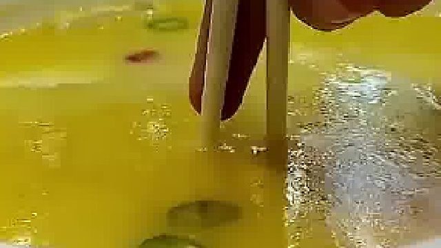高级饭店的一盆鱼汤，这是变魔术吗？