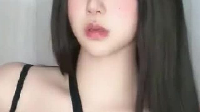 喜欢自拍的妈妈