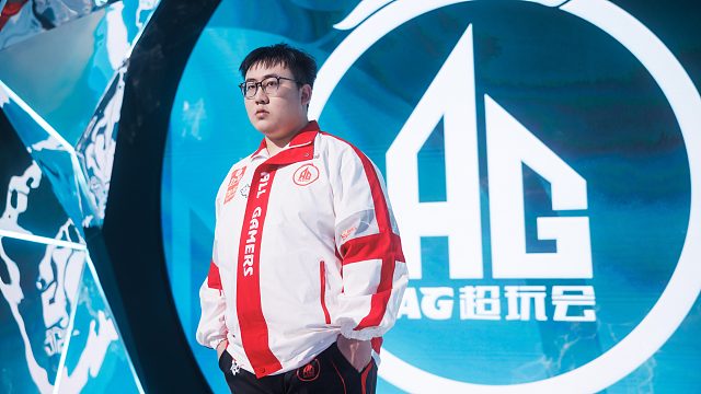 AG转变引援思路，WB组银河战舰，KPL新瓜曝光，狼队赚麻了