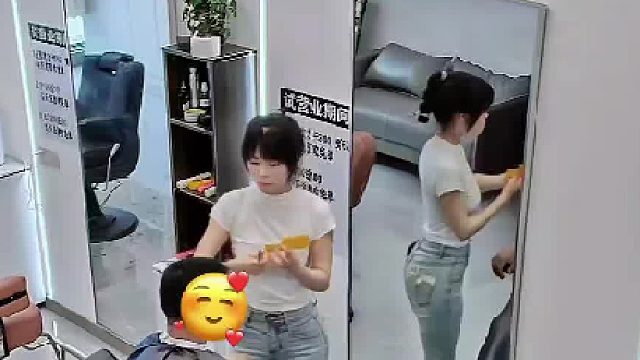 有点尴尬