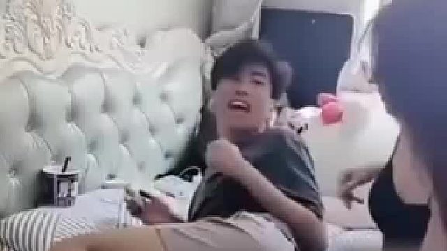 当妈的拿手机拍的还是当爸的拍的