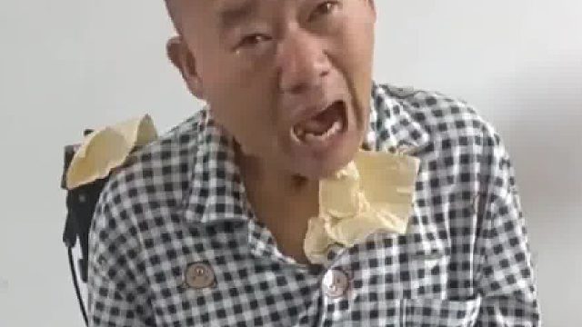 丈夫瘫痪后女子已经照顾快四年了,丈夫的兄弟姐妹又想让女子照顾婆婆