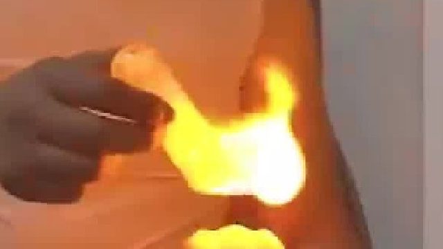 男子给闺女弄火山喷发蛋糕  ​
