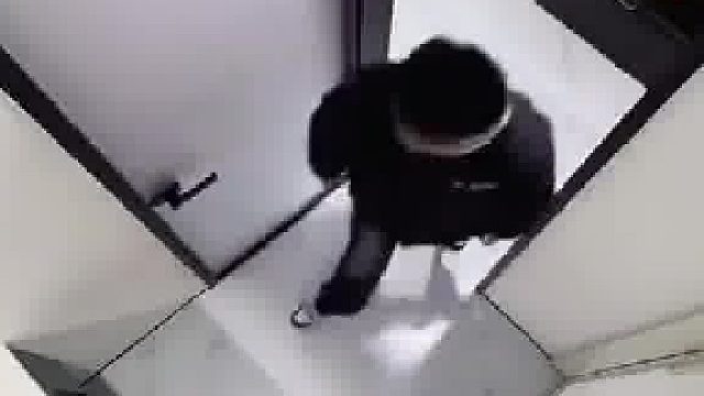 你们认为这种装修方式好吗，还剩了一个门。还省了一点钱？  ​