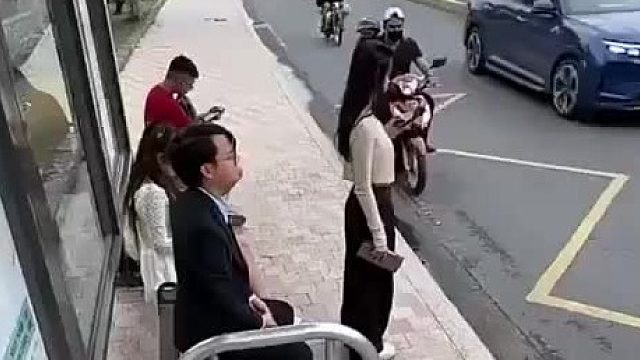 精准的预判了小偷的行为[赞]