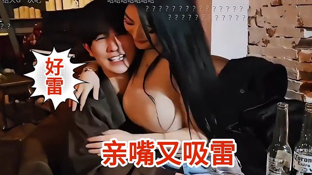 童锦程亲嘴又吸雷，羡慕童哥每一天