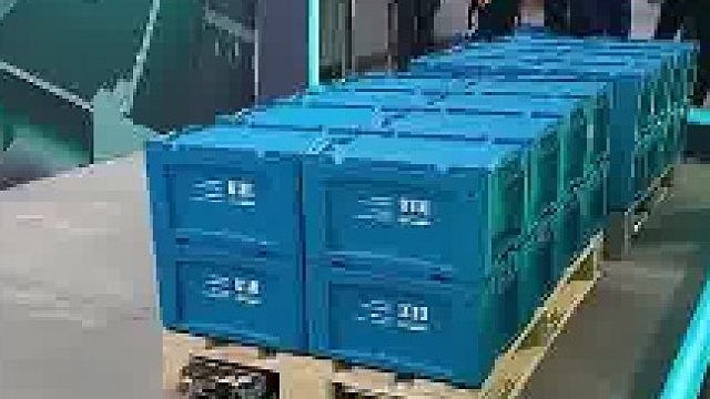 第一次见到像筷子一样的叉车