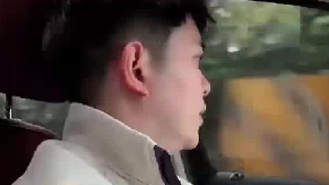 高速上后车鸣笛催促老公却直接让我把空调关了