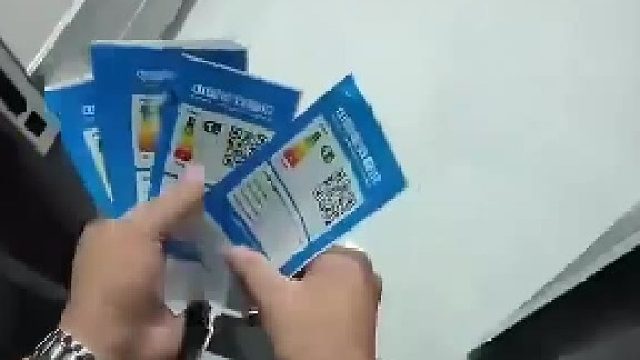 租房遇见这空调天塌了