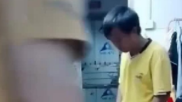 蹭饭的路上。