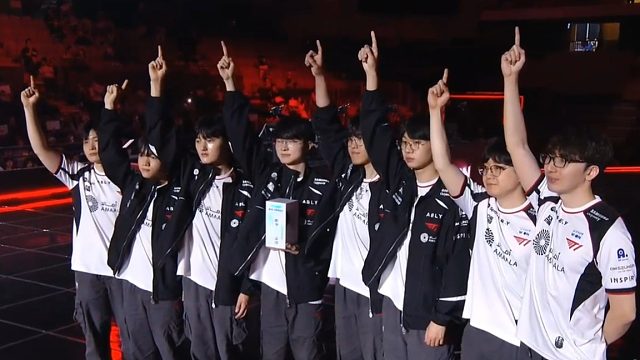 T1战胜GEN晋级MSI，Faker：争取拿下本土MSI冠军 #faker #T1 #msi季中赛
