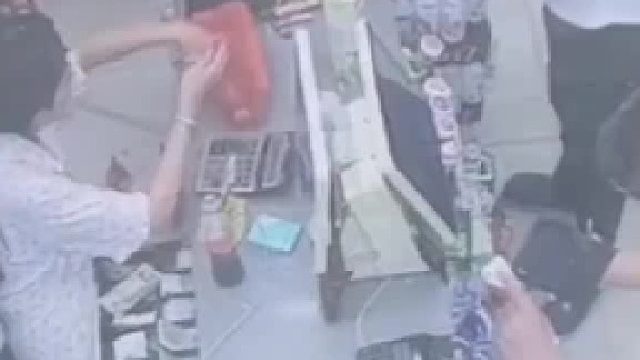不要撕啊，直接报警