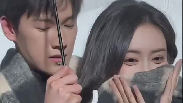孟子义李昀锐上综艺被P上了假肩膀
