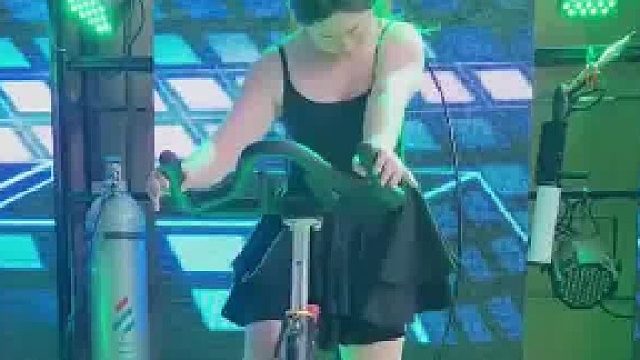 你是个狠人，自己都骂