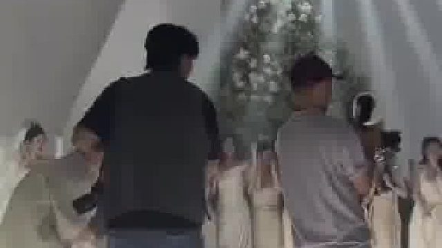 “我是一个传统的爷爷”，82岁爷爷在孙子婚礼上跳嗨了
