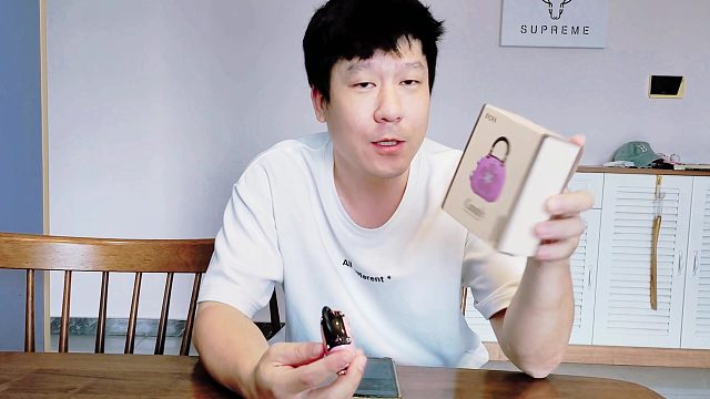 男神开箱！这个小音响真的太少女了！