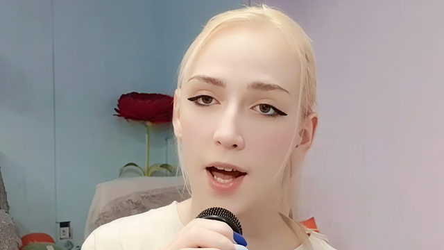 俄罗斯姑娘才艺表演23.11.21_秀儿(拉达)素材01