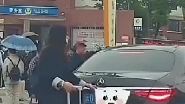 网友：开走了就是另外一个故事了！