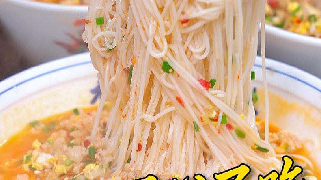早餐可以不吃包子油条馒头，但必须煮碗可汤可炒的圈圈米粉，开启元气满满的一天