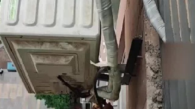 泼一壶烧开的开水。就老老实实的了