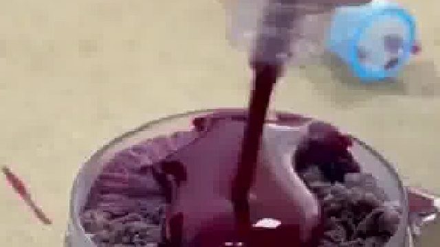 502胶水遇到血液会产生什么反应，伤口快速粘合可以应急处理大出血
