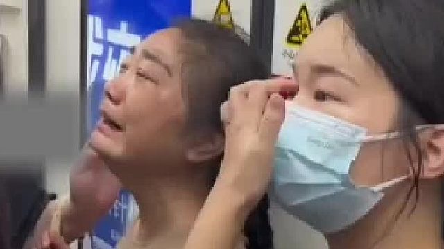 我纯好奇啊，那这个紧急停车按钮干嘛用的