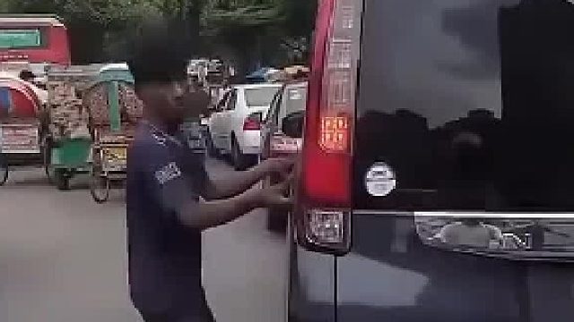 [捂脸]就这么掰下来一块