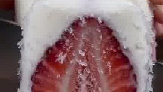草莓酸奶​