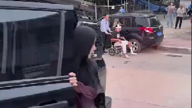 停车一定要拉手刹