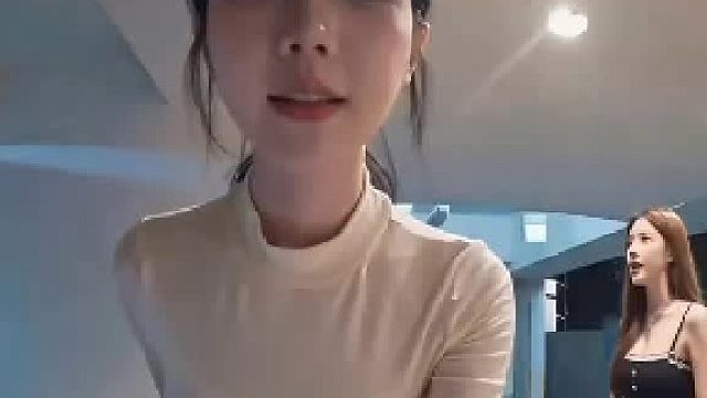 像是ktv下班打卡