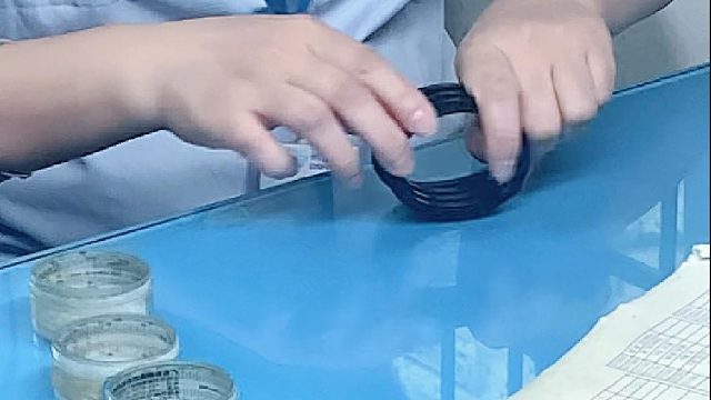 6年老客订6300个家具密封圈，付款方式该如何权衡