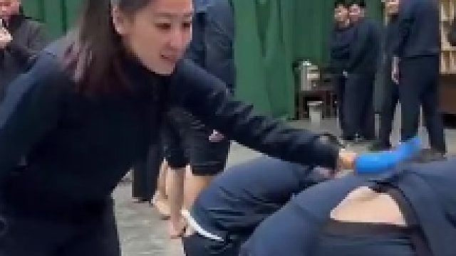亚洲蹲圣地的名头要不保了吗？​