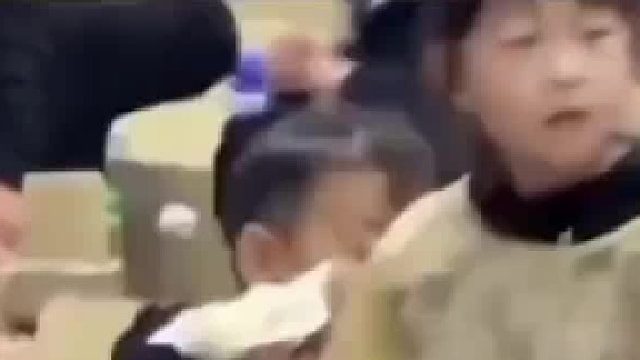 欢乐时刻 小孩儿姐用上兵法了