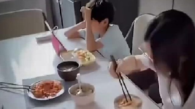 孩子：这夫妻俩什么时候才能长大