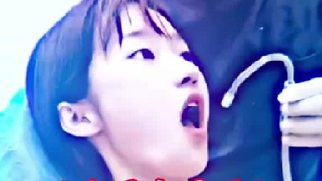 牙医检查中的惊吓瞬间