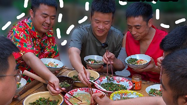 衡阳小炒不光只是炒肉菜好吃，这当季蔬菜做出来也一点不差，你就说流口水了没