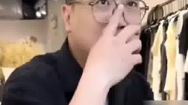 女子出差让老公帮忙看店，老公不懂销售却卖出三千多营业额