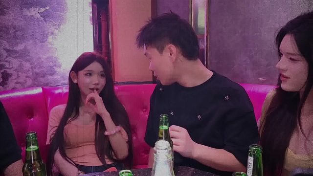 虎子遇到比他还骚的妹子了