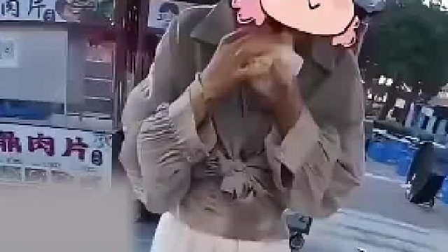 顾客说不要辣椒，为什么吃的那么香？
