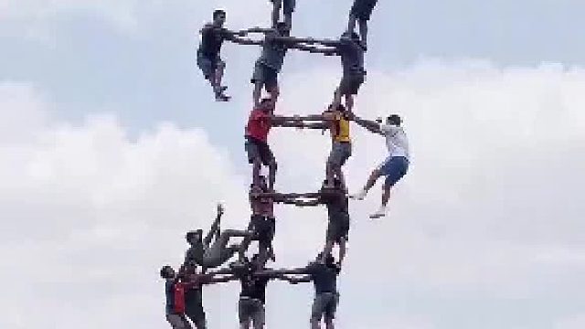 只有印度人才会会这么疯狂