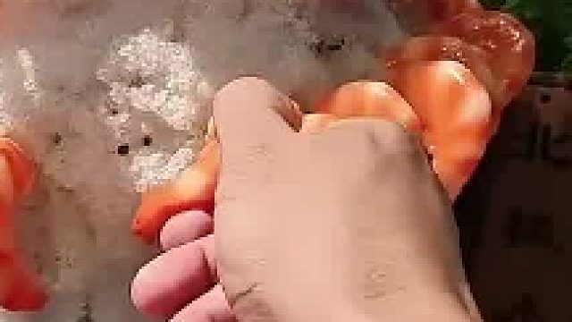 自助太硬了，见过烤橡胶虾的吗