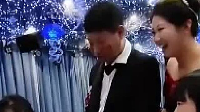 这个伴娘娶回家肯定很有意思