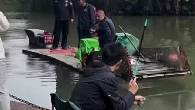 谁都没生气，除了鱼，因为以后不能骑单车了。