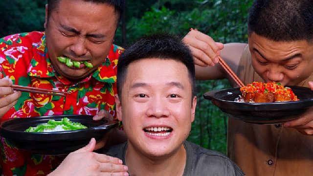 返场小时候爱看的视频，七年时间我还在卖辣椒酱，你在干嘛呢