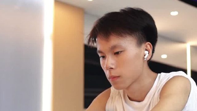 玩播音，航服，体能要跟得上。好的身段，能加分。9年16人，考入中字头大学