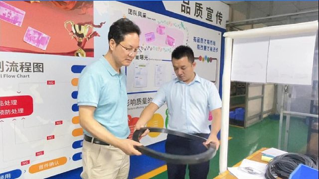 客户看完这个密封圈，当场改了方案